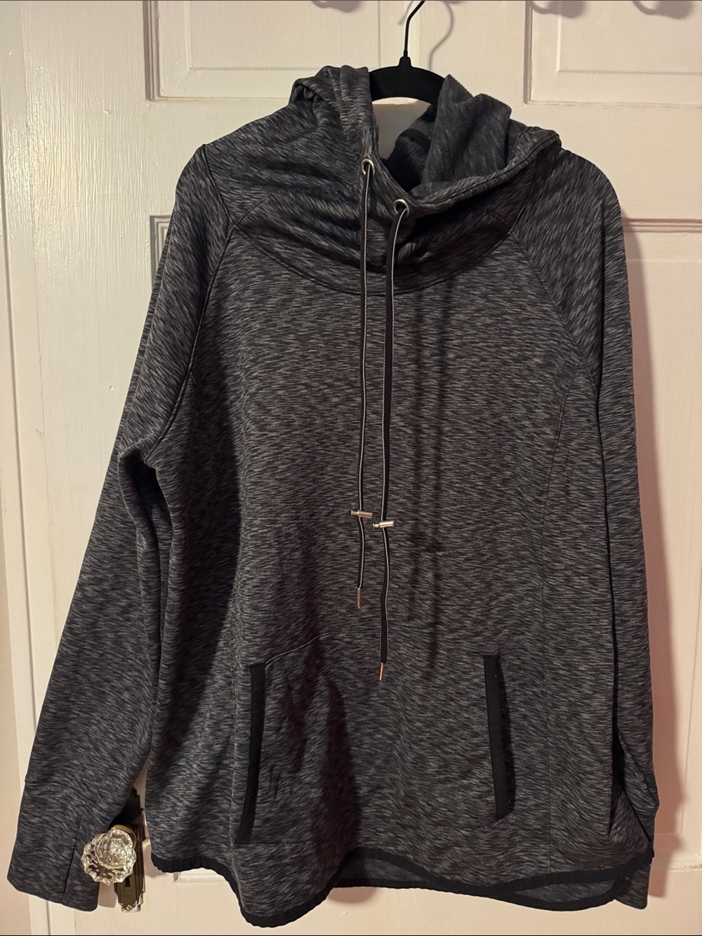 Athleta Women's Hooded Pullover with Kangaroo Pocket- Charcoal Gray Black XL
